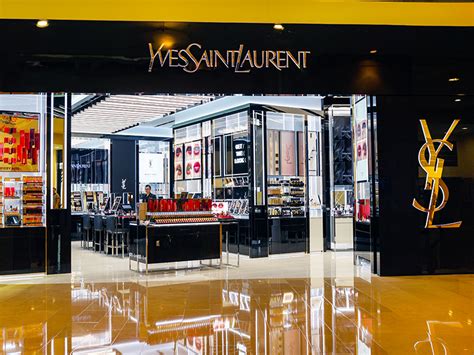 yves saint laurent stratégie marketing|ysl branding strategy.